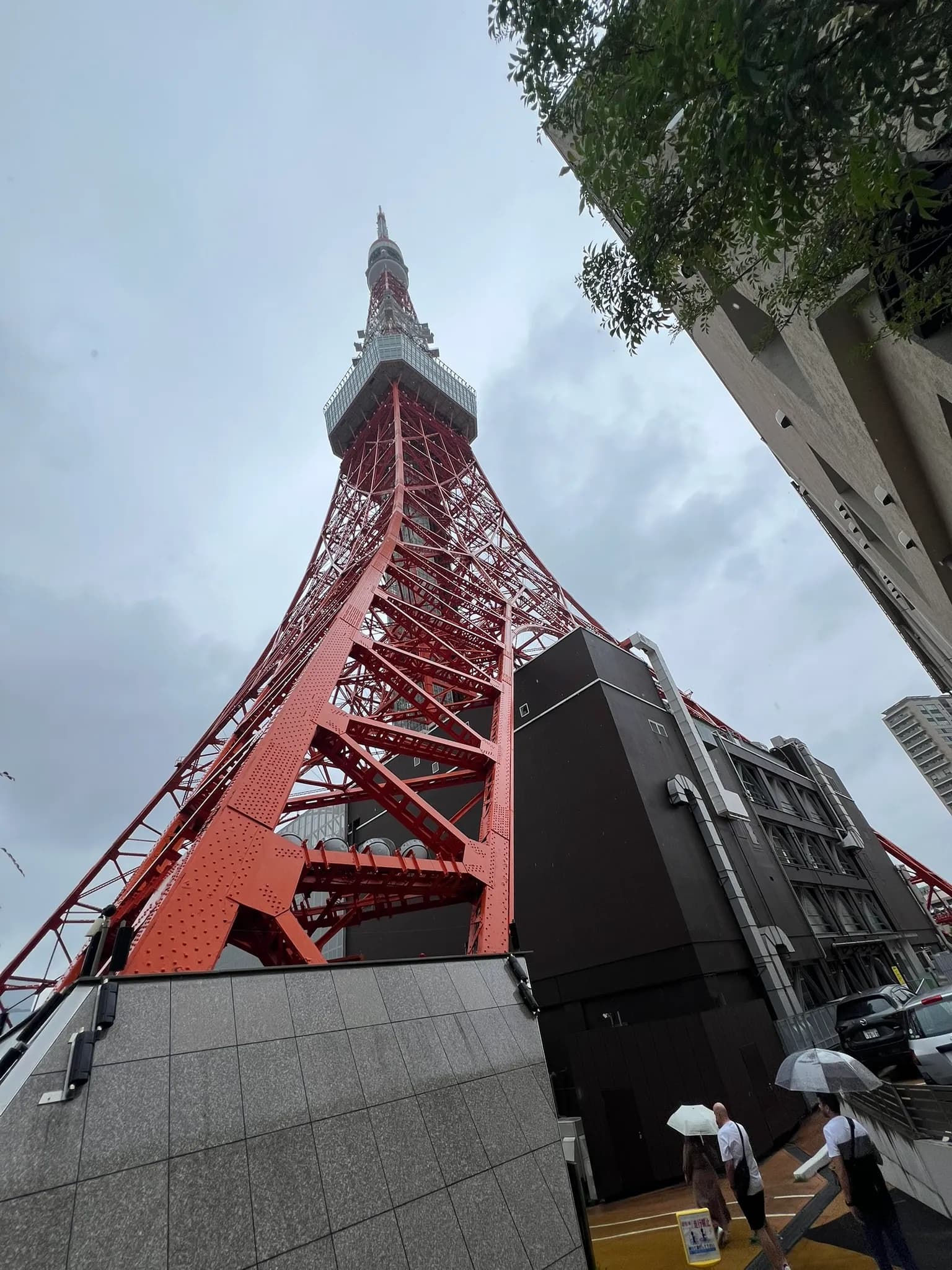 333 metros de altura