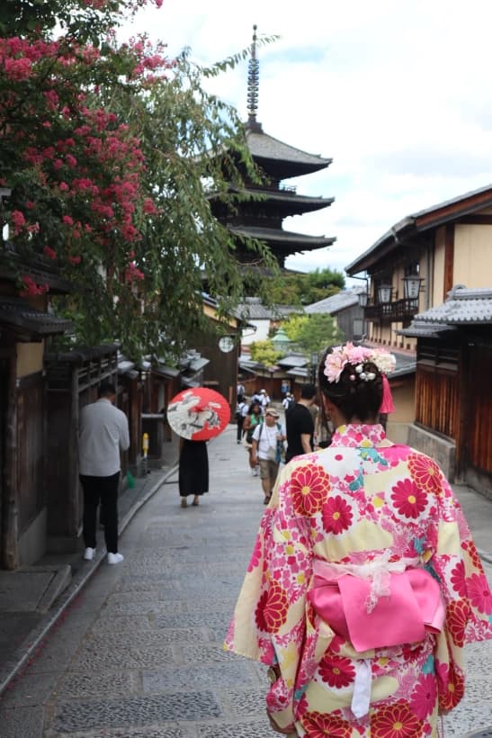 Calles Sannenzaka y Ninenzaka